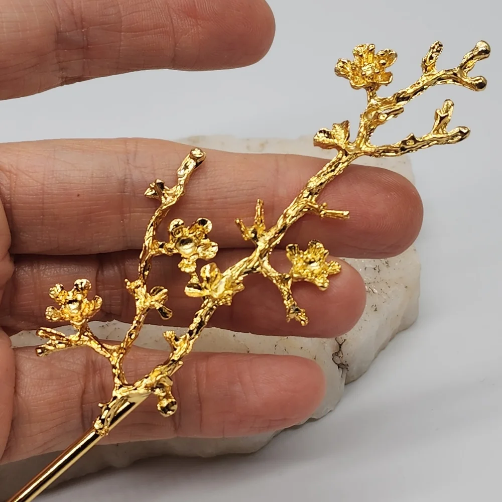 Luxury Hair Accessories Melchior/18kt 'Gold GG Unique' Neiman Marcus Jewelry
